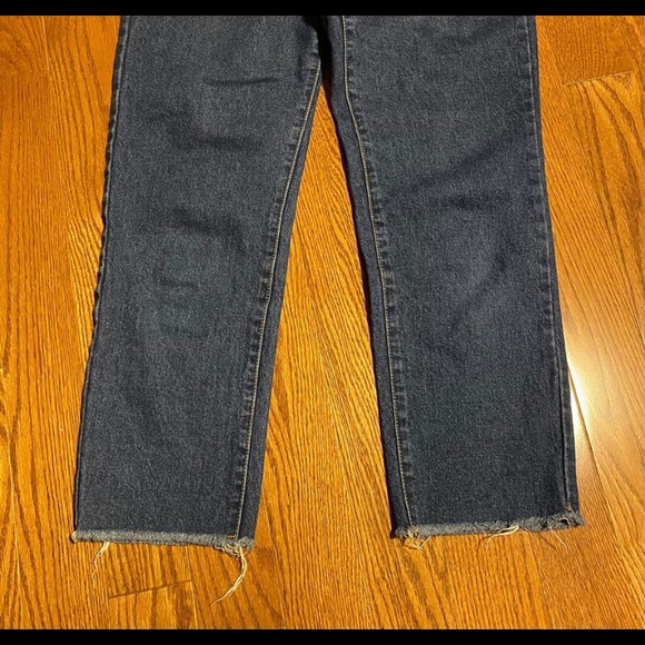 Brandy Melville dark wash raw edge straight jeans size 28 - Picture 2 of 4